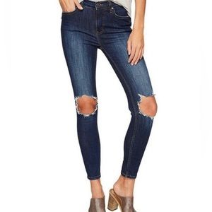 Free People Womens Denim Destroyed Jeans
Size: 24 Waist Regular